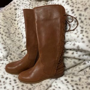 GB Girls leather, back lacing adjustable tall boots. NWOT